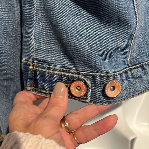Ci Sono Slightly Distressed Jean Jacket Size Small - Picture 6 of 12
